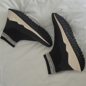 Moschino shoes brand new